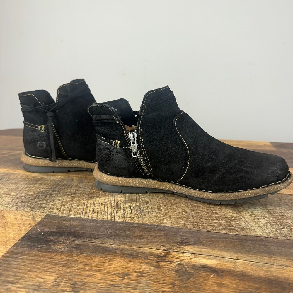 Born Boots Womens 8 Wynter Black Distressed Suede Ankle Side Zip Bootie